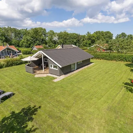 Niska - 300m From The Sea By Interhome Feriehus