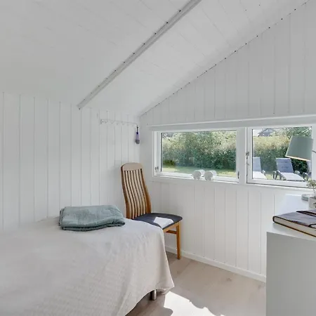 Niska - 300m From The Sea By Interhome Feriehus